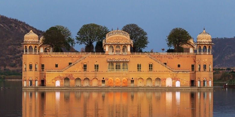 2 Days Jaipur Agra Tour With Taj Mahal Sunrise