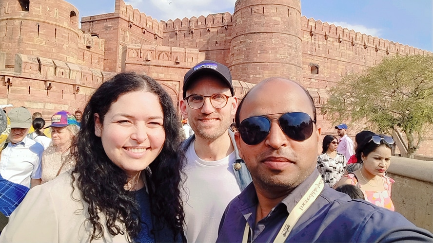 agra fort professional tour guide agra