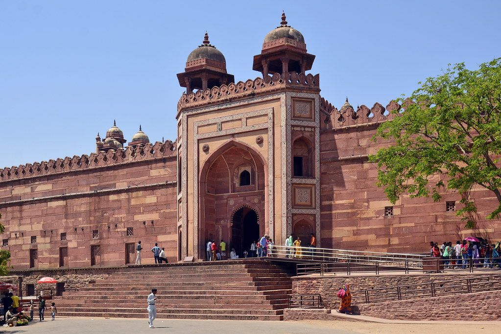 02 Days Agra Heritage Tour with Fatehpur Sikri
